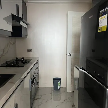 Robinson\'S Place Residences, Tower 2